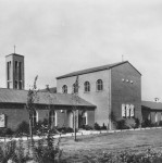 Voorgevel direct na de bouw in 1960